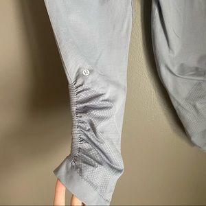 Lululemon In The Flow Cropped Leggings